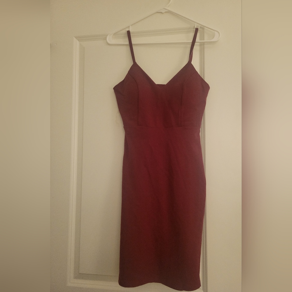 Burgundy mini dress - Picture 2 of 3